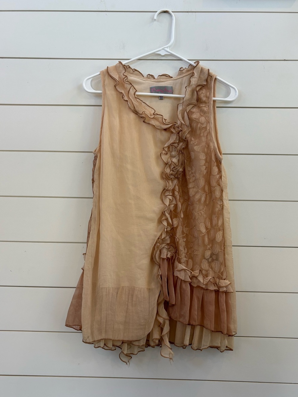 Pretty Angel Sleeveless Layered Ruffle Blouse
